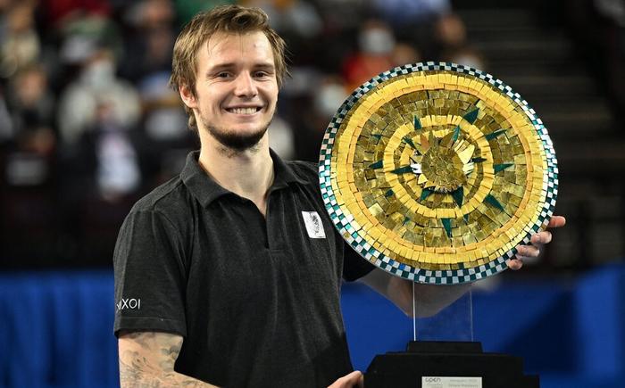 成为胜负的 成为胜负的