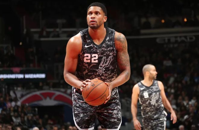 门德斯在场 门德斯在场